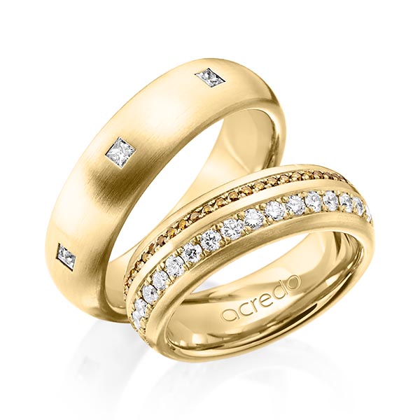 Paar klassische Trauringe/Eheringe in außen Gelbgold 585 , innen Gelbgold 585 mit zus. 0,7 ct. Prinzess-Diamant r, if von acredo