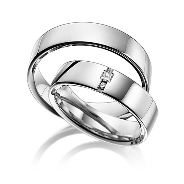 Paar klassische Trauringe/Eheringe in außen Graugold 585 , innen Graugold 585 mit zus. 0,06 ct. Prinzess-Diamant & Brillant tw, si von acredo - A-6015-10 Paar klassische Trauringe/Eheringe in außen Graugold 585 , innen Graugold 585 mit zus. 0,06 ct. Prinzess-Diamant & Brillant tw, si von acredo - A-6015-10