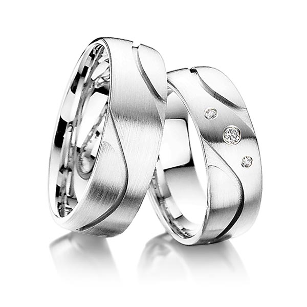 Paar klassische Trauringe/Eheringe in außen Weißgold 585 , innen Weißgold 585 mit zus. 0,08 ct. Brillant tw, si von Steinberg