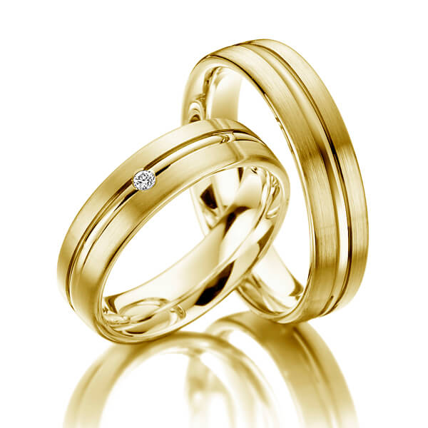 Paar klassische Trauringe/Eheringe in Gelbgold 375 mit zus. 0,02 ct. Brillant tw, si - NP-1132-2 Paar klassische Trauringe/Eheringe in Gelbgold 375 mit zus. 0,02 ct. Brillant tw, si - NP-1132-2