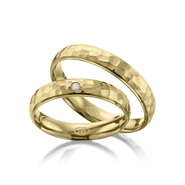 Paar klassische Trauringe/Eheringe in Gelbgold 585 , gehämmert Struktur mit zus. 0,01 ct. Brillant tw, si - NP-1166-2