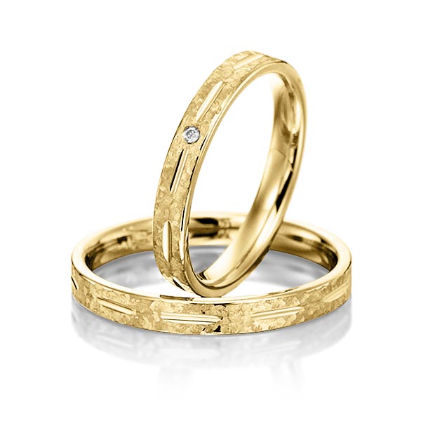 Paar klassische Trauringe/Eheringe in Gelbgold 585 mit zus. 0,01 ct. Brillant tw, si von Merii