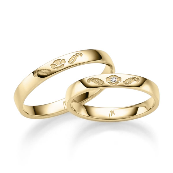 Paar klassische Trauringe/Eheringe in Gelbgold 585 mit zus. 0,01 ct. Brillant tw, si von Merii