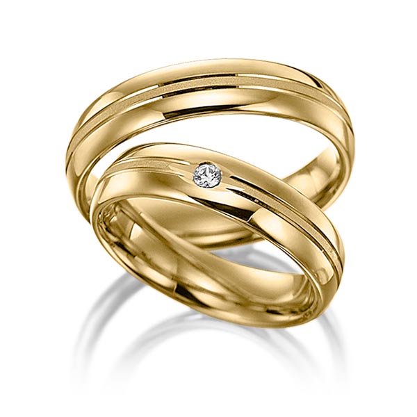 Paar klassische Trauringe/Eheringe in Gelbgold 585 mit zus. 0,025 ct. Brillant tw, si von Merii