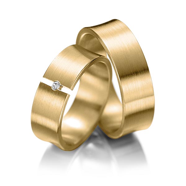 Paar klassische Trauringe/Eheringe in Gelbgold 585 mit zus. 0,02 ct. Brillant tw, si von 123GOLD