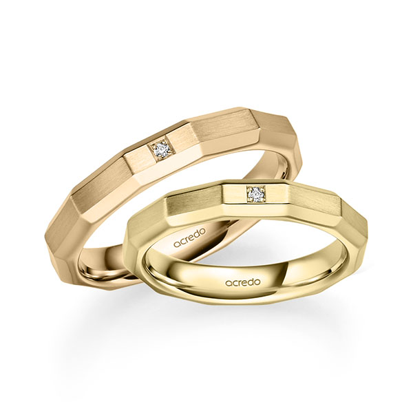 Paar klassische Trauringe/Eheringe in Gelbgold 585 mit zus. 0,02 ct. Brillant tw, si von acredo