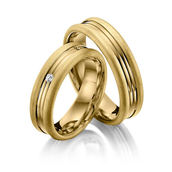 Paar klassische Trauringe/Eheringe in Gelbgold 585 mit zus. 0,02 ct. Brillant tw, si von Merii