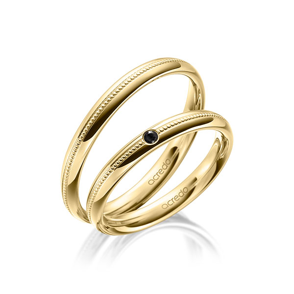 Paar klassische Trauringe/Eheringe in Gelbgold 585 mit zus. 0,03 ct. Brillant schwarz von acredo - A-1767-8 Paar klassische Trauringe/Eheringe in Gelbgold 585 mit zus. 0,03 ct. Brillant schwarz von acredo - A-1767-8