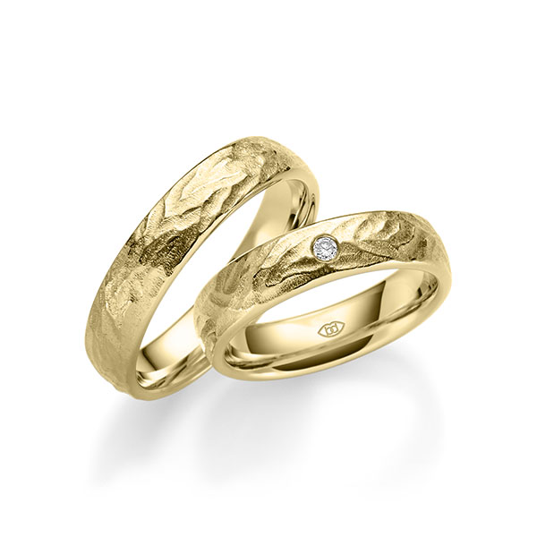 Paar klassische Trauringe/Eheringe in Gelbgold 585 mit zus. 0,03 ct. Brillant tw, si von 123GOLD