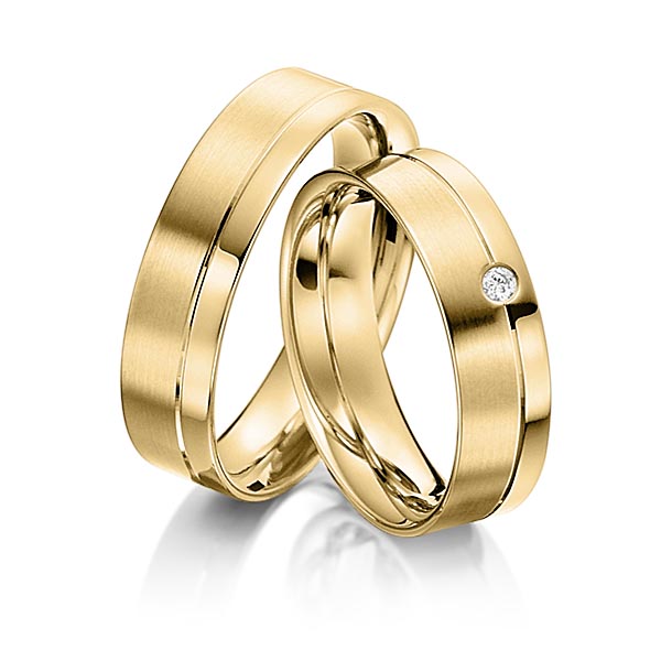Paar klassische Trauringe/Eheringe in Gelbgold 585 mit zus. 0,03 ct. Brillant tw, si von acredo - S-1110-3 Paar klassische Trauringe/Eheringe in Gelbgold 585 mit zus. 0,03 ct. Brillant tw, si von acredo - S-1110-3