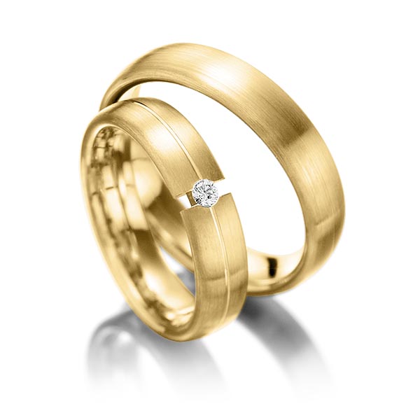 Paar klassische Trauringe/Eheringe in Gelbgold 585 mit zus. 0,05 ct. Brillant tw, si von Steinberg - Q-1244-12 Paar klassische Trauringe/Eheringe in Gelbgold 585 mit zus. 0,05 ct. Brillant tw, si von Steinberg - Q-1244-12