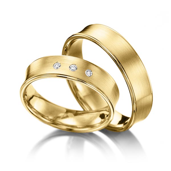 Paar klassische Trauringe/Eheringe in Gelbgold 585 mit zus. 0,06 ct. Brillant tw, si von Steinberg