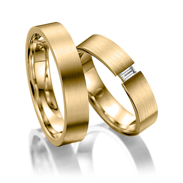 Paar klassische Trauringe/Eheringe in Gelbgold 585 mit zus. 0,07 ct. Baguette-Diamant tw, vs von 123GOLD - Y-1013-2 Paar klassische Trauringe/Eheringe in Gelbgold 585 mit zus. 0,07 ct. Baguette-Diamant tw, vs von 123GOLD - Y-1013-2