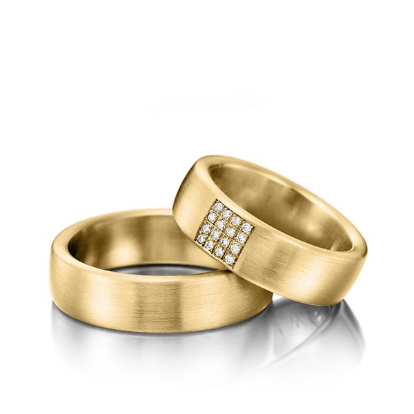Paar klassische Trauringe/Eheringe in Gelbgold 585 mit zus. 0,128 ct. Brillant tw, si von Steinberg