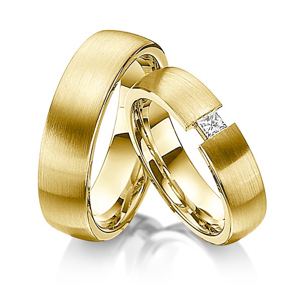 Paar klassische Trauringe/Eheringe in Gelbgold 585 mit zus. 0,12 ct. Prinzess-Diamant tw, si von Steinberg - Q-1189-2 Paar klassische Trauringe/Eheringe in Gelbgold 585 mit zus. 0,12 ct. Prinzess-Diamant tw, si von Steinberg - Q-1189-2