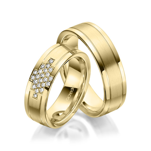 Paar klassische Trauringe/Eheringe in Gelbgold 585 mit zus. 0,186 ct. Brillant tw, si von acredo