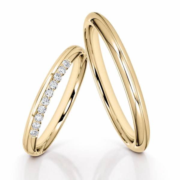 Paar klassische Trauringe/Eheringe in Gelbgold 585 mit zus. 0,1 ct. von Steinberg