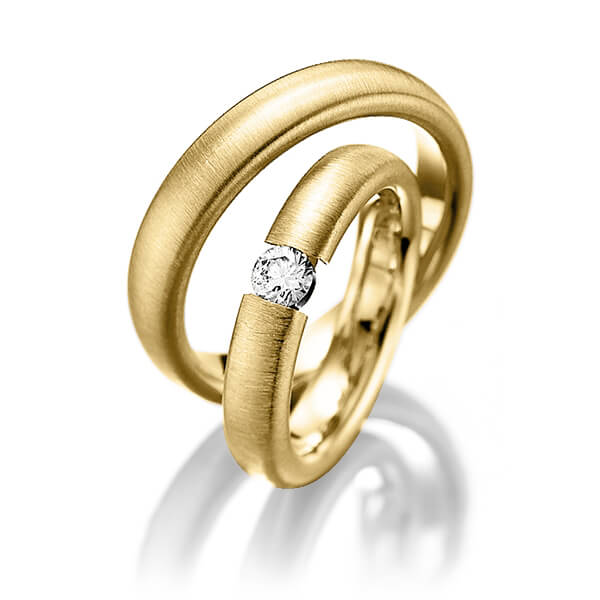 Paar klassische Trauringe/Eheringe in Gelbgold 585 mit zus. 0,25 ct. Brillant tw, si von Steinberg