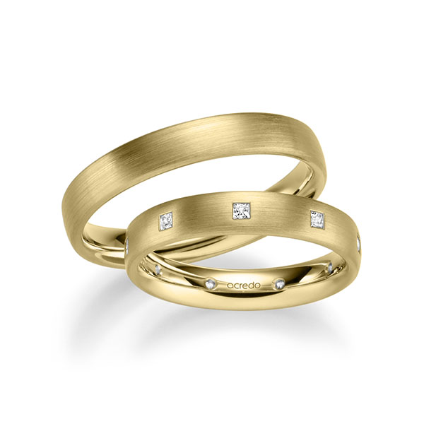 Paar klassische Trauringe/Eheringe in Gelbgold 585 mit zus. 0,27 ct. Prinzess-Diamant tw, si von acredo - A-1004-8 Paar klassische Trauringe/Eheringe in Gelbgold 585 mit zus. 0,27 ct. Prinzess-Diamant tw, si von acredo - A-1004-8