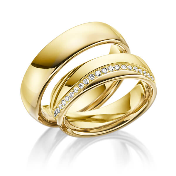 Paar klassische Trauringe/Eheringe in Gelbgold 585 mit zus. 0,47 ct. Brillant tw, si von Steinberg