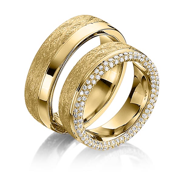 Paar klassische Trauringe/Eheringe in Gelbgold 585 mit zus. 0,765 ct. Brillant tw, si von Steinberg