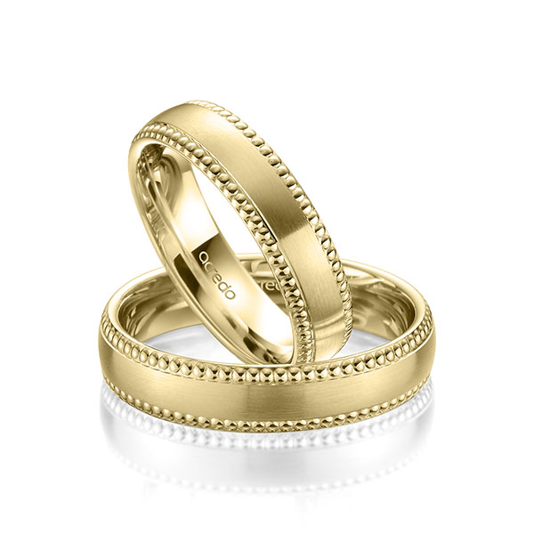 Paar klassische Trauringe/Eheringe in Gelbgold 585 von acredo