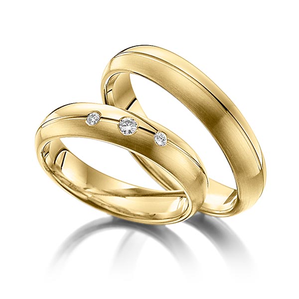 Paar klassische Trauringe/Eheringe in Gelbgold 750 mit zus. 0,08 ct. Brillant tw, si von Steinberg - Q-1094-3