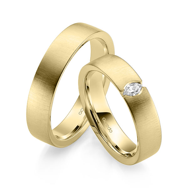 Paar klassische Trauringe/Eheringe in Gelbgold 916 mit zus. 0,1 ct. tw, vs von acredo - A-2144-3 Paar klassische Trauringe/Eheringe in Gelbgold 916 mit zus. 0,1 ct. tw, vs von acredo - A-2144-3