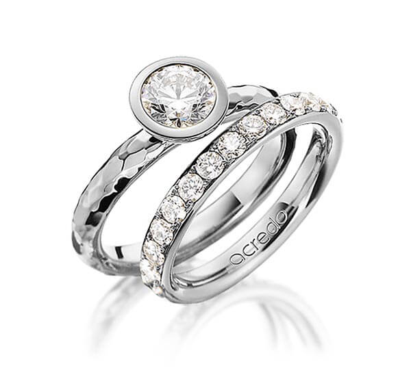 Paar klassische Trauringe/Eheringe in Graugold 585 gehämmert Struktur mit 1 ct. + zus. 1,4 ct. Brillant r, if von acredo - A-1482-2 Paar klassische Trauringe/Eheringe in Graugold 585 gehämmert Struktur mit 1 ct. + zus. 1,4 ct. Brillant r, if von acredo - A-1482-2