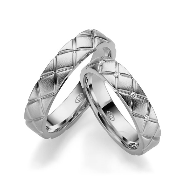 Paar klassische Trauringe/Eheringe in Graugold 585 mit zus. 0,05 ct. Brillant tw, si von 123GOLD