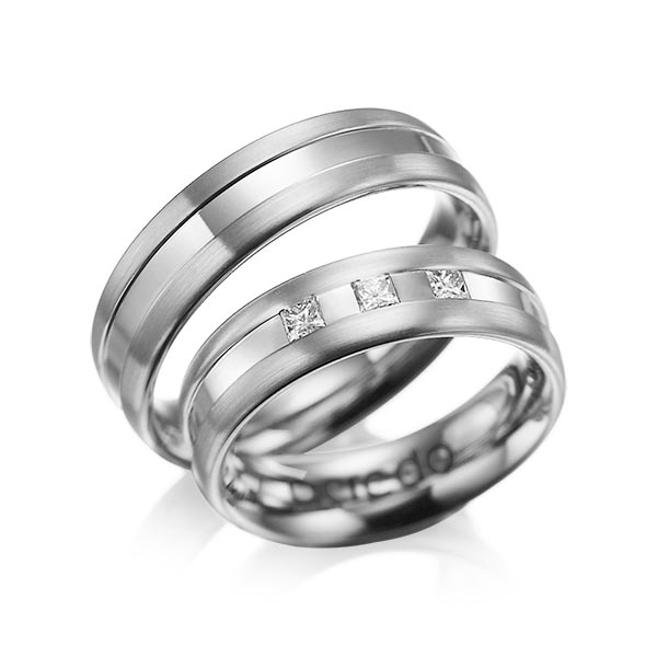 Paar klassische Trauringe/Eheringe in Graugold 585 mit zus. 0,18 ct. Prinzess-Diamant tw, si von acredo - A-1021-3 Paar klassische Trauringe/Eheringe in Graugold 585 mit zus. 0,18 ct. Prinzess-Diamant tw, si von acredo - A-1021-3