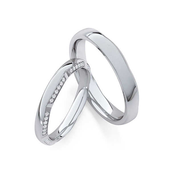 Paar klassische Trauringe/Eheringe in Graugold 585 mit zus. 0,21 ct. Brillant tw, si von Steinberg