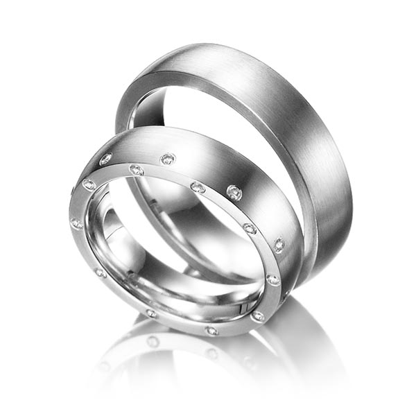 Paar klassische Trauringe/Eheringe in Graugold 585 mit zus. 0,25 ct. Brillant tw, si von 123gold - Y-1127-3 Paar klassische Trauringe/Eheringe in Graugold 585 mit zus. 0,25 ct. Brillant tw, si von 123gold - Y-1127-3