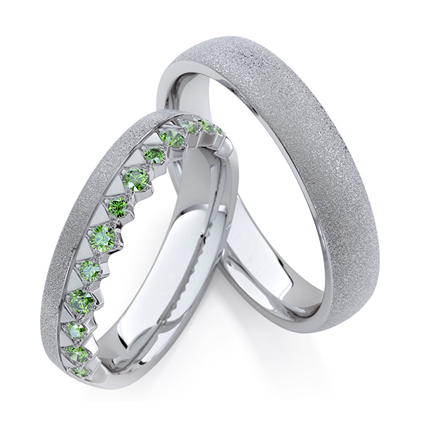 Paar klassische Trauringe/Eheringe in Graugold 585 mit zus. 0,285 ct. Apple Green von Steinberg