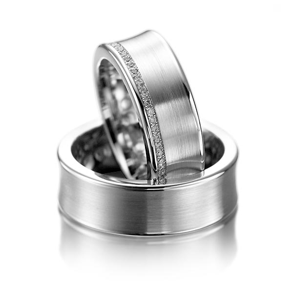 Paar klassische Trauringe/Eheringe in Graugold 585 mit zus. 0,28 ct. Brillant tw, si von acredo