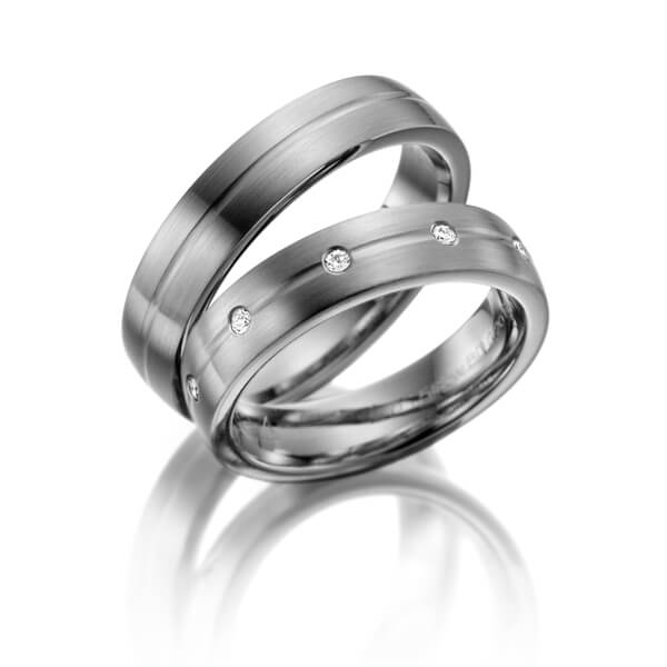Paar klassische Trauringe/Eheringe in Graugold 585 mit zus. 0,2 ct. Brillant tw, si von 123gold - Y-1225-8 Paar klassische Trauringe/Eheringe in Graugold 585 mit zus. 0,2 ct. Brillant tw, si von 123gold - Y-1225-8