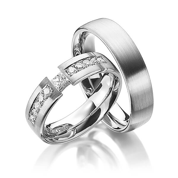 Paar klassische Trauringe/Eheringe in Graugold 585 mit zus. 0,3 ct. Prinzess-Diamant & Brillant tw, si von Steinberg - Q-1191-5 Paar klassische Trauringe/Eheringe in Graugold 585 mit zus. 0,3 ct. Prinzess-Diamant & Brillant tw, si von Steinberg - Q-1191-5