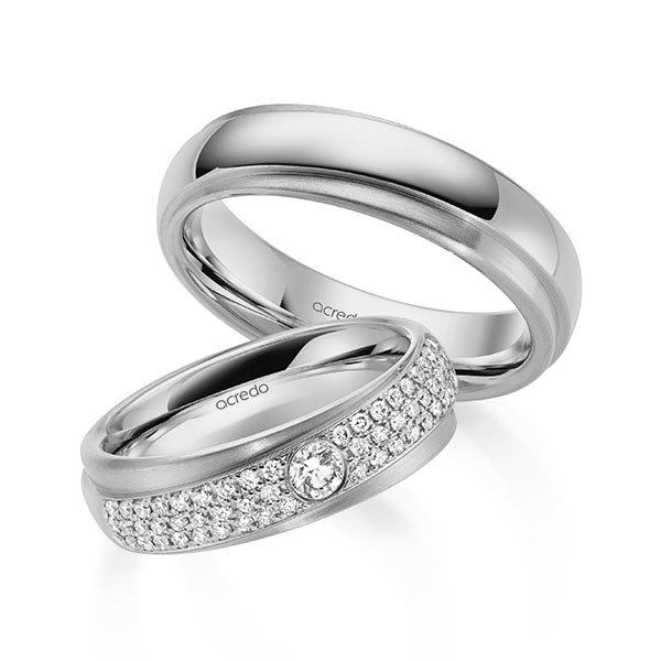 Paar klassische Trauringe/Eheringe in Graugold 585 mit zus. 0,582 ct. Brillant tw, si von acredo