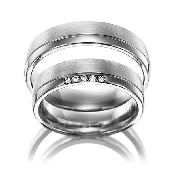 Paar klassische Trauringe/Eheringe in Graugold 750 mit zus. 0,05 ct. Brillant tw, si von Merii - M-1138-7
