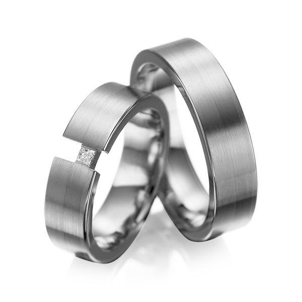 Paar klassische Trauringe/Eheringe in Graugold dunkel 585 mit zus. 0,05 ct. Prinzess-Diamant tw, si von acredo - A-1025-14 Paar klassische Trauringe/Eheringe in Graugold dunkel 585 mit zus. 0,05 ct. Prinzess-Diamant tw, si von acredo - A-1025-14