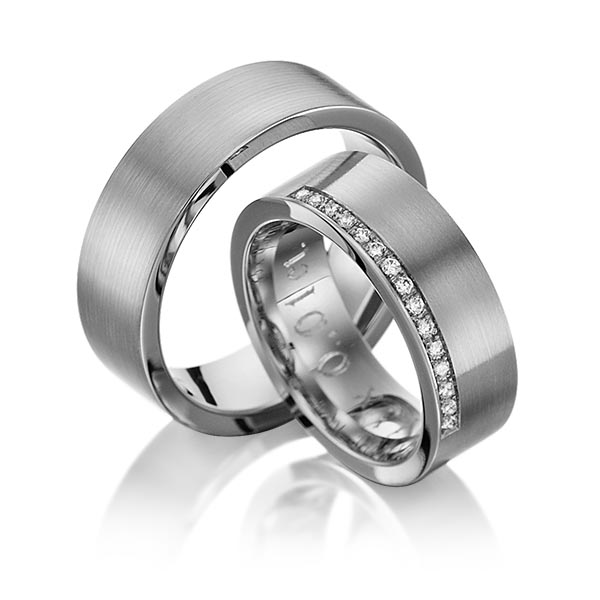 Paar klassische Trauringe/Eheringe in Graugold dunkel 585 mit zus. 0,15 ct. Brillant tw, si von 123GOLD - Y-1039-6 Paar klassische Trauringe/Eheringe in Graugold dunkel 585 mit zus. 0,15 ct. Brillant tw, si von 123GOLD - Y-1039-6