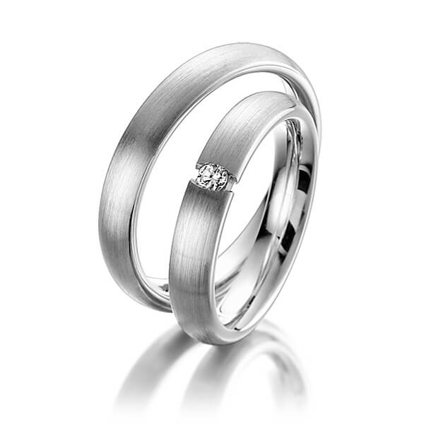 Paar klassische Trauringe/Eheringe in Palladium 500 mit zus. 0,05 ct. Brillant tw, si von Steinberg