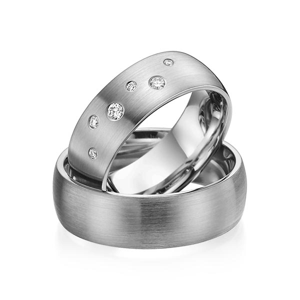 Paar klassische Trauringe/Eheringe in Palladium 500 mit zus. 0,12 ct. Brillant tw, si von Steinberg