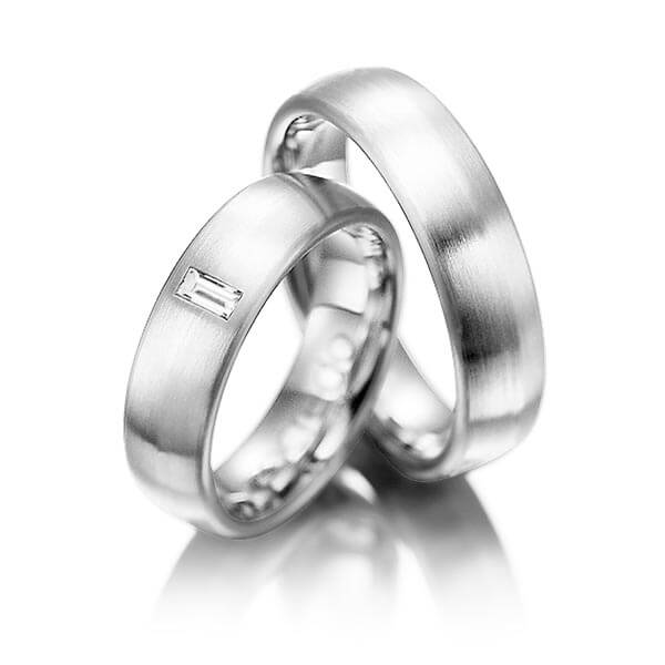 Paar klassische Trauringe/Eheringe in Palladium 500 mit zus. 0,1 ct. Baguette-Diamant tw, vs von acredo - A-1002-6