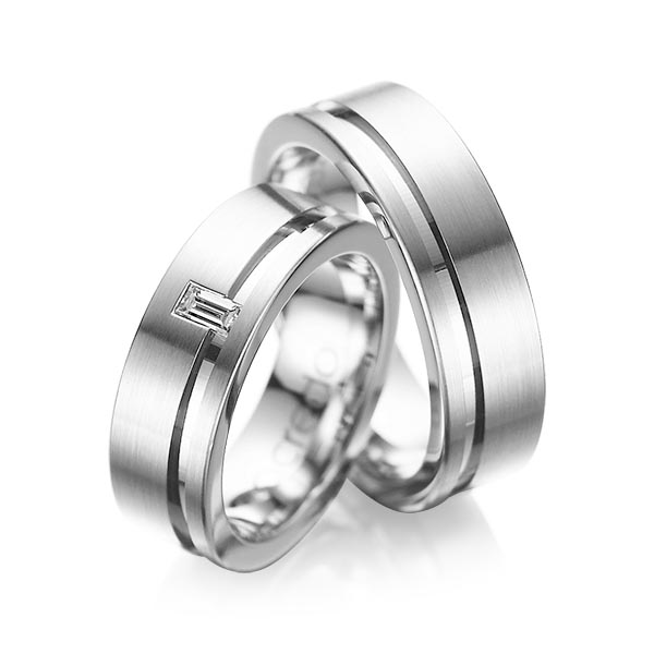 Paar klassische Trauringe/Eheringe in Palladium 950 mit zus. 0,12 ct. Baguette-Diamant tw, vs von acredo Paar klassische Trauringe/Eheringe in Palladium 950 mit zus. 0,12 ct. Baguette-Diamant tw, vs von acredo