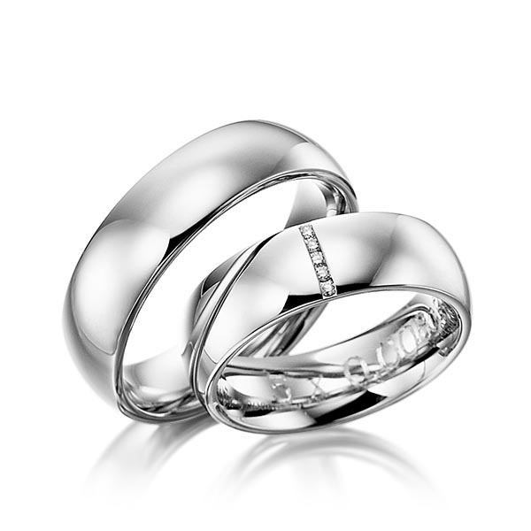 Paar klassische Trauringe/Eheringe in Platin 950 mit zus. 0,04 ct. Brillant tw, si von 123GOLD