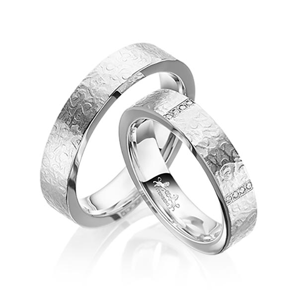 Paar klassische Trauringe/Eheringe in Platin 950 mit zus. 0,1 ct. Brillant tw, si von Steinberg - Q-1563-1 Paar klassische Trauringe/Eheringe in Platin 950 mit zus. 0,1 ct. Brillant tw, si von Steinberg - Q-1563-1