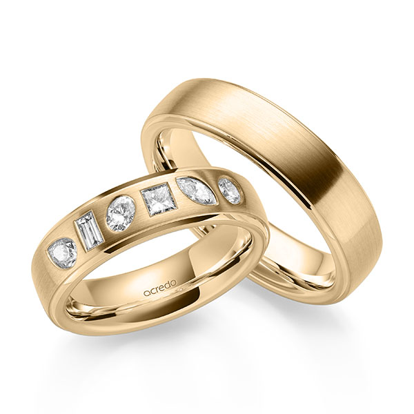 Paar klassische Trauringe/Eheringe in Roségold 750 mit zus. 0,64 ct. Baguette-Diamant & Brillant & Prinzess-Diamant tw, vs tw, si von acredo - A-2147-2