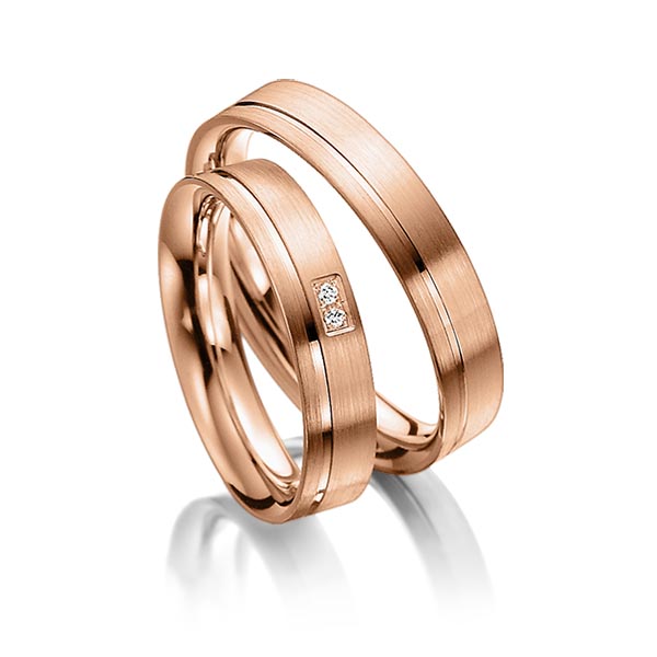 Paar klassische Trauringe/Eheringe in Rotgold 375 mit zus. 0,02 ct. Brillant tw, si von Steinberg