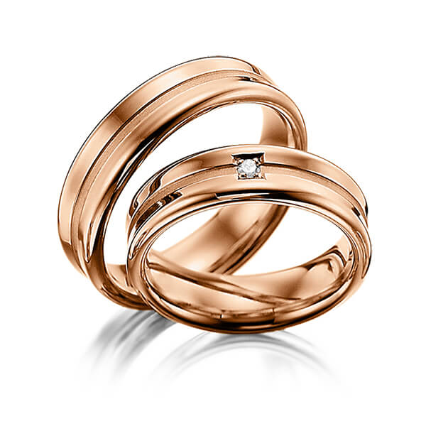 Paar klassische Trauringe/Eheringe in Rotgold 585 mit zus. 0,03 ct. Brillant tw, si von Merii